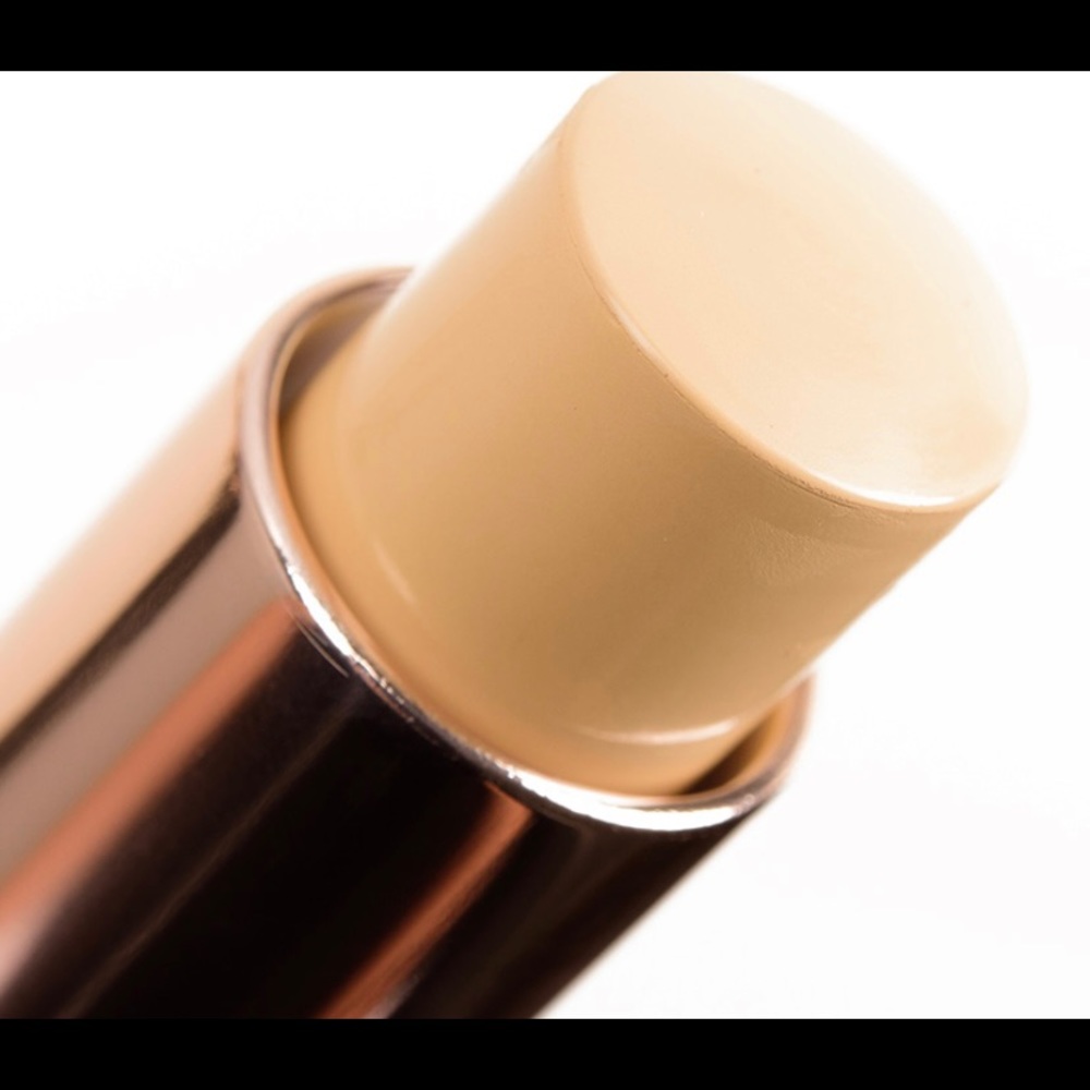 Anastasia Full Coverage Liquid Foundation Banana